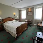 Hotel Restaurant Million 3*