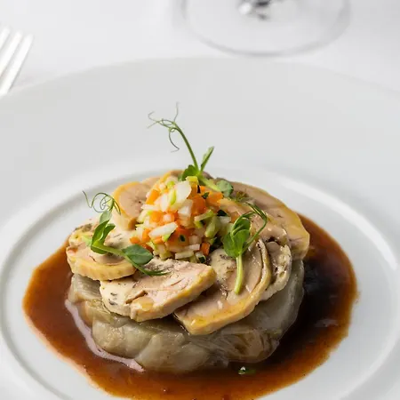 酒店 Restaurant Million 3*