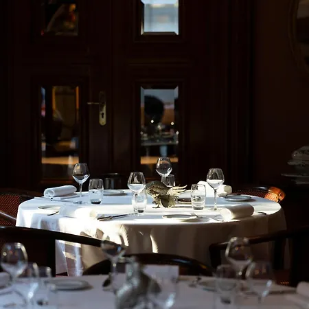 Hotel Restaurant Million
